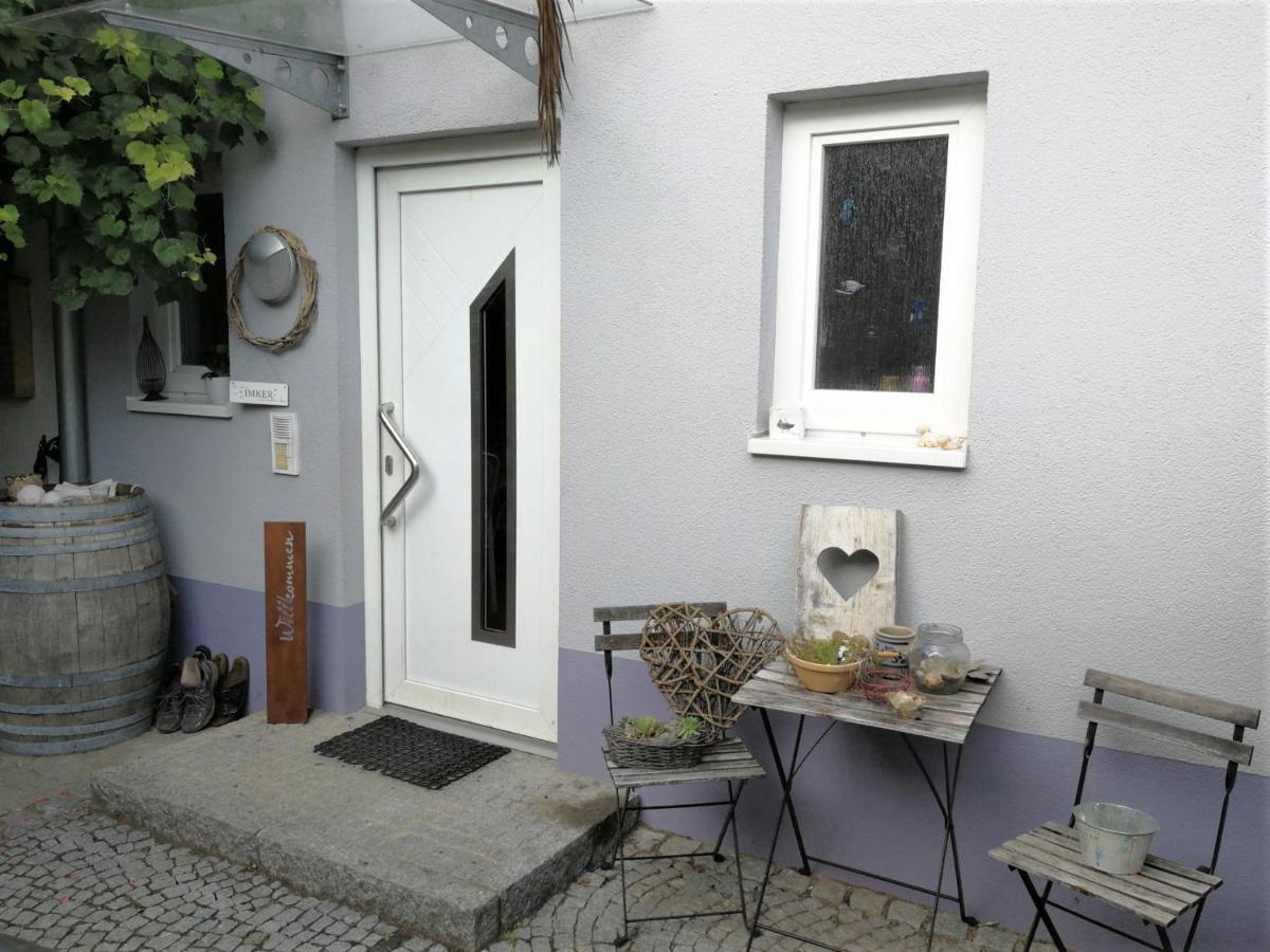 Haus Bienen Bed & Breakfast Ihringen Exterior photo
